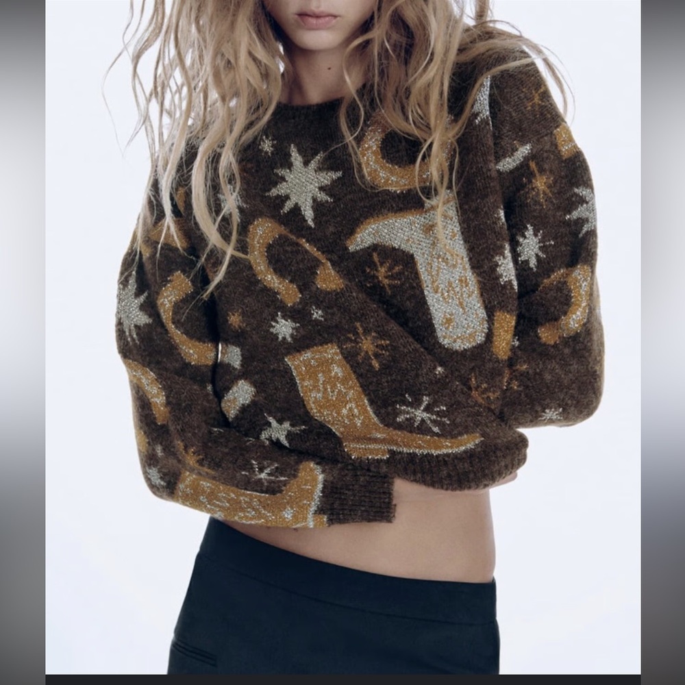 Stylish Brown Metallic Sweater with Cowboy Boot & Horseshoe Design 🐴